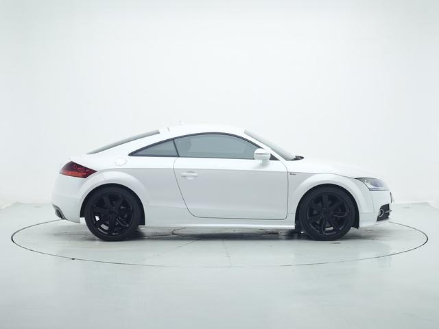 Audi TT 2013 thumb 6