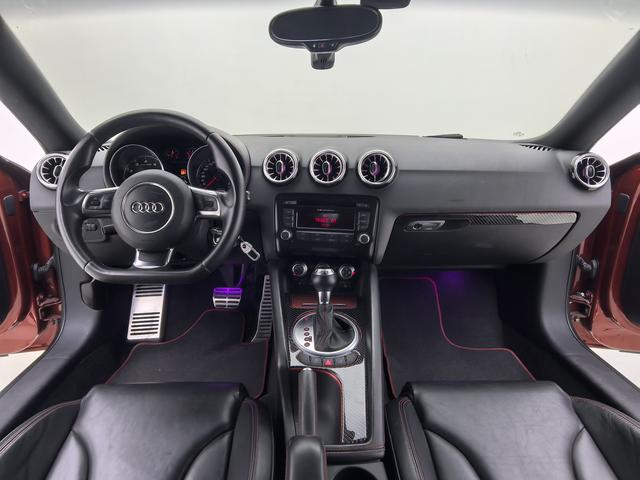 Audi TT 2013 thumb 12