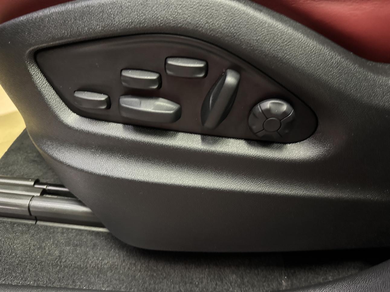 Porsche Cayenne 2022 thumb 11