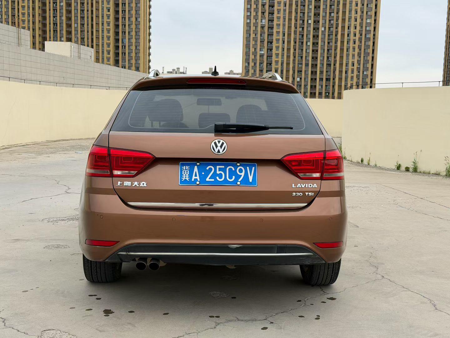 Volkswagen Lavida 2015 thumb 3