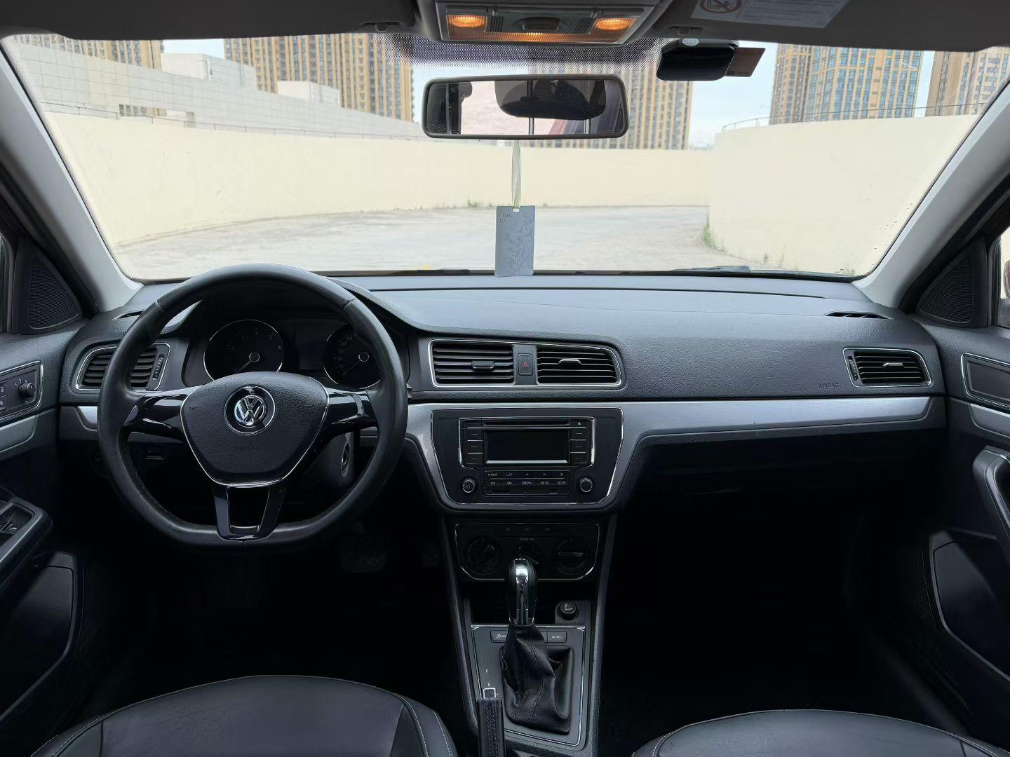 Volkswagen Lavida 2015 thumb 5