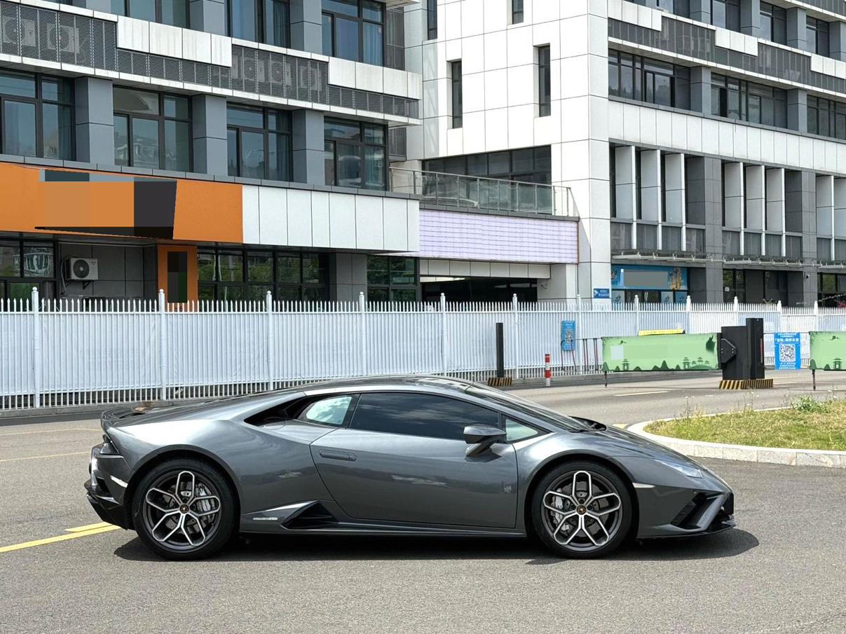 Lamborghini Huracán 2020 thumb 2