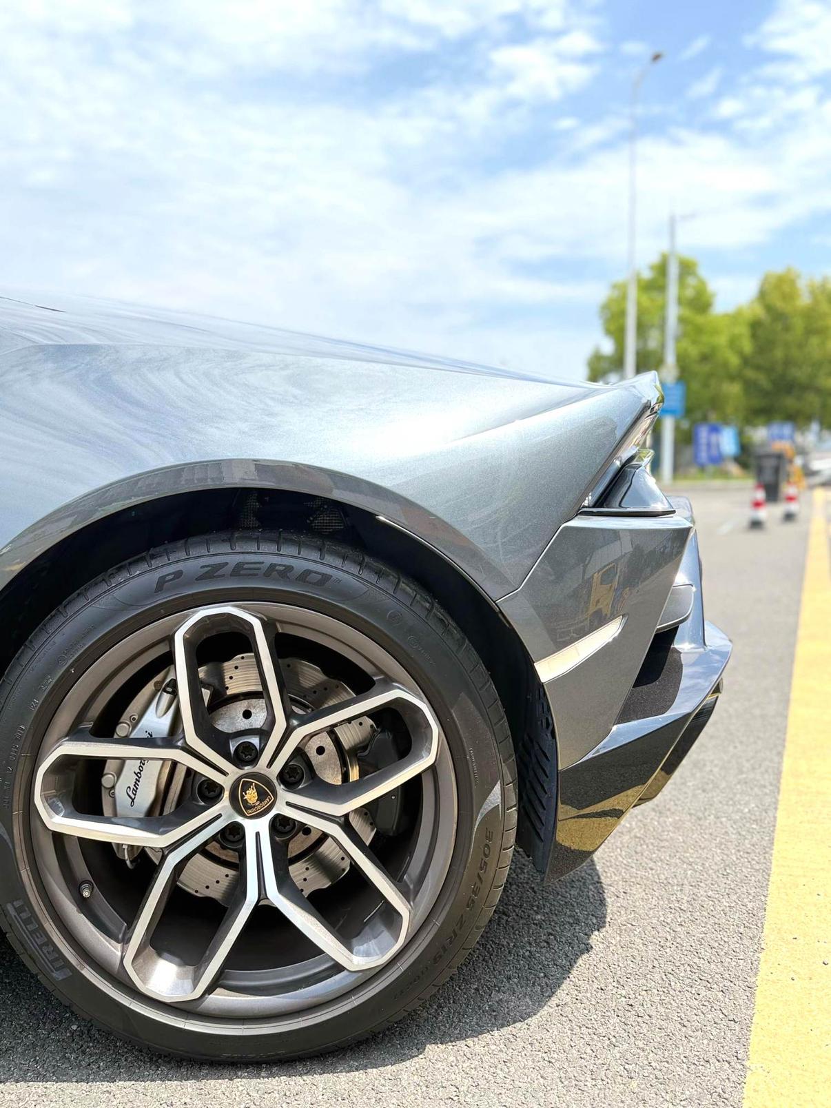 Lamborghini Huracán 2020 thumb 3