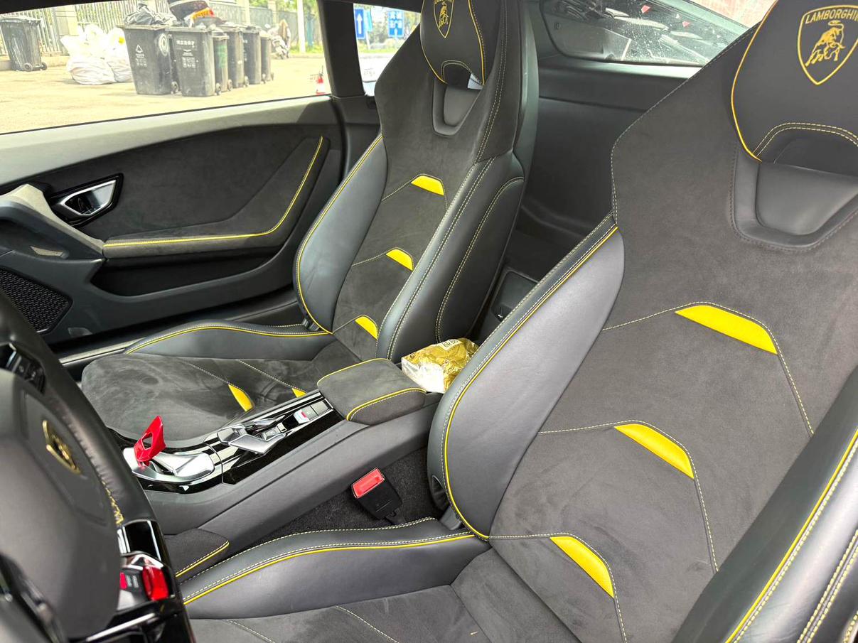 Lamborghini Huracán 2020 thumb 9