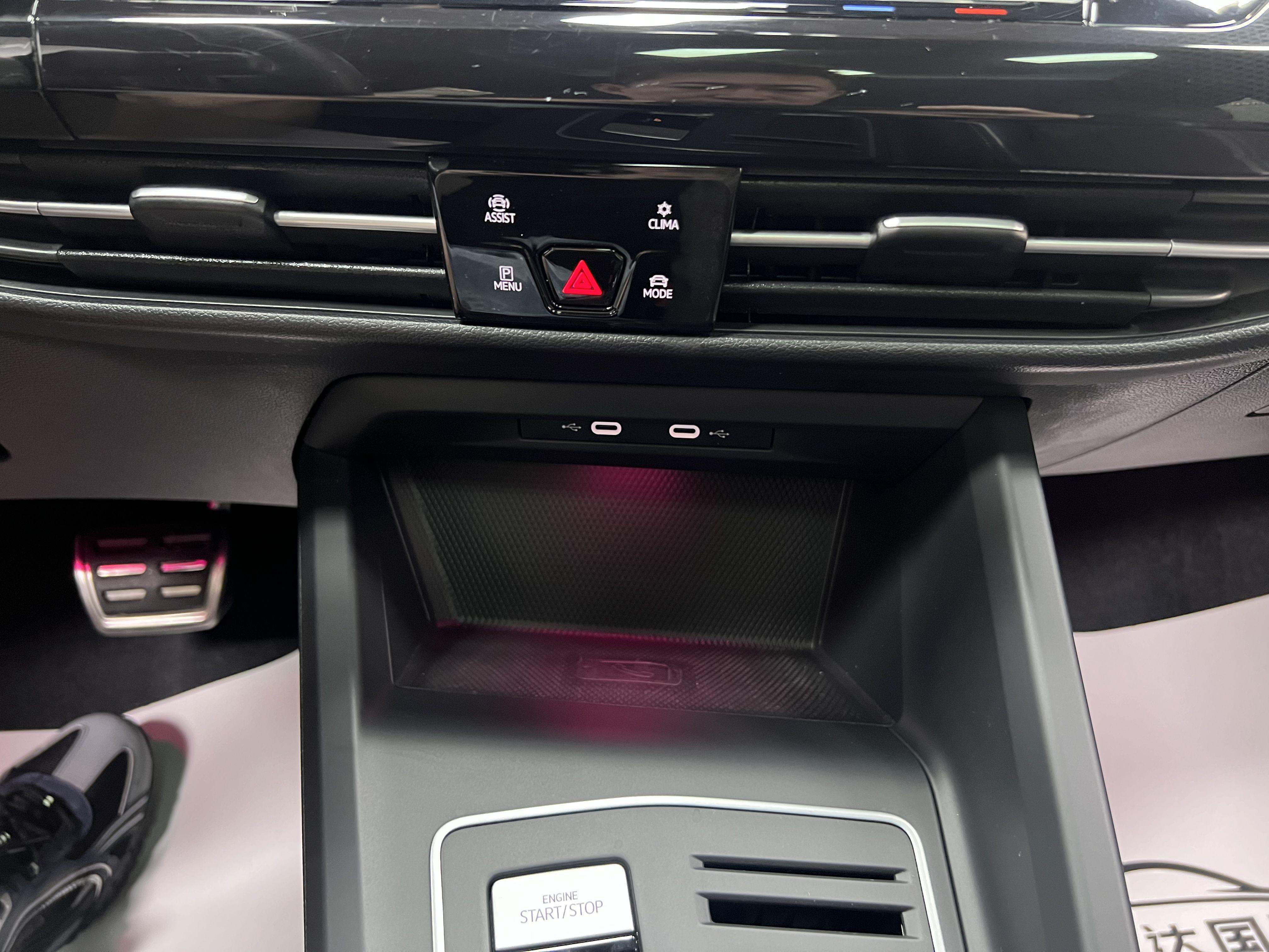 Volkswagen Golf Sportsvan 2023 thumb 10