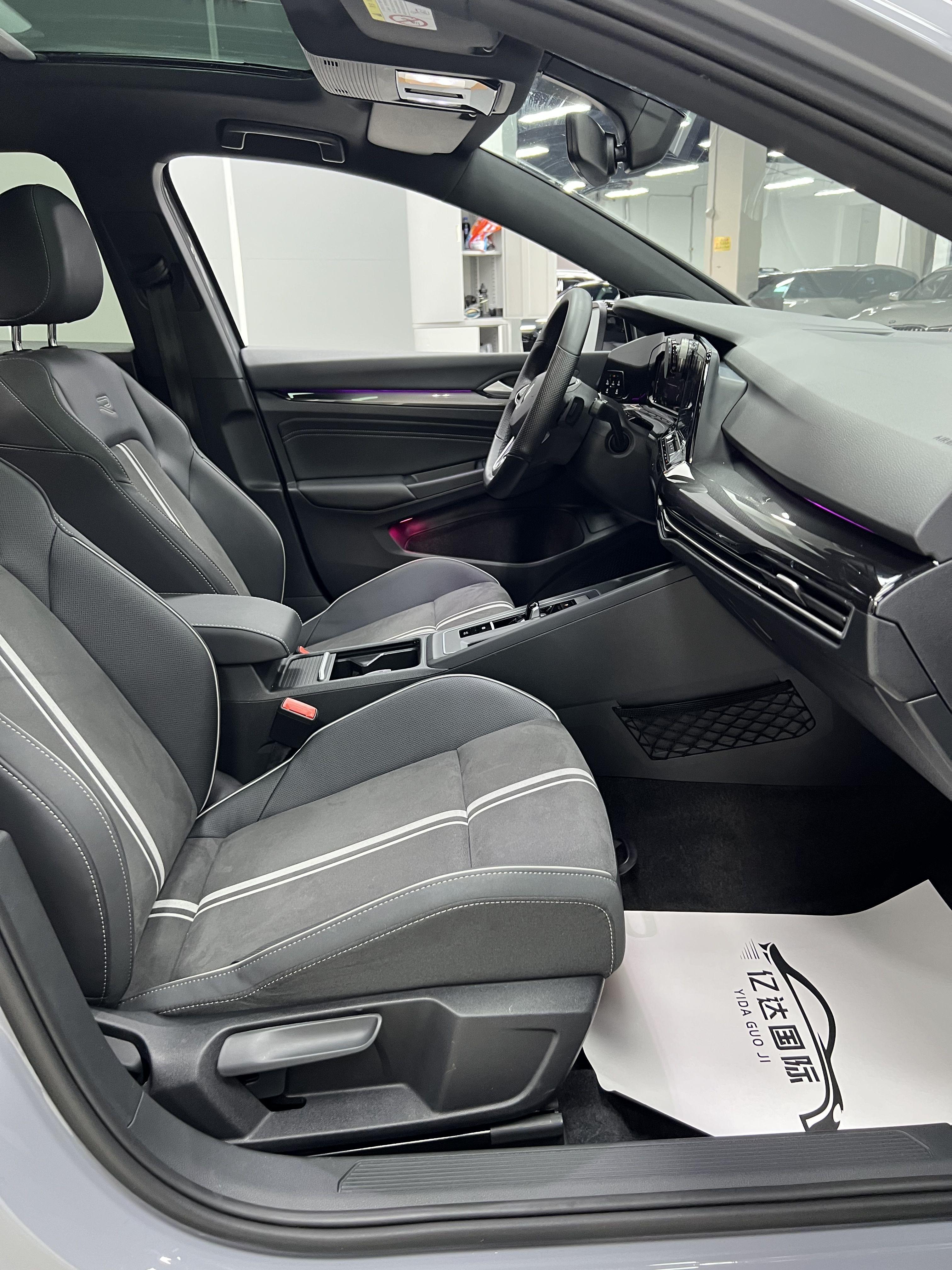 Volkswagen Golf Sportsvan 2023 thumb 11