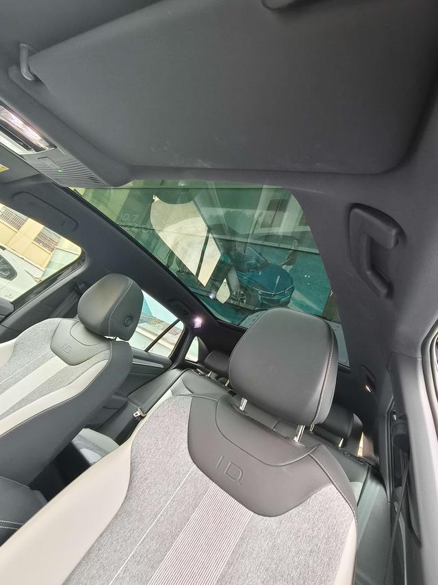 Volkswagen ID.4 2025 thumb 8