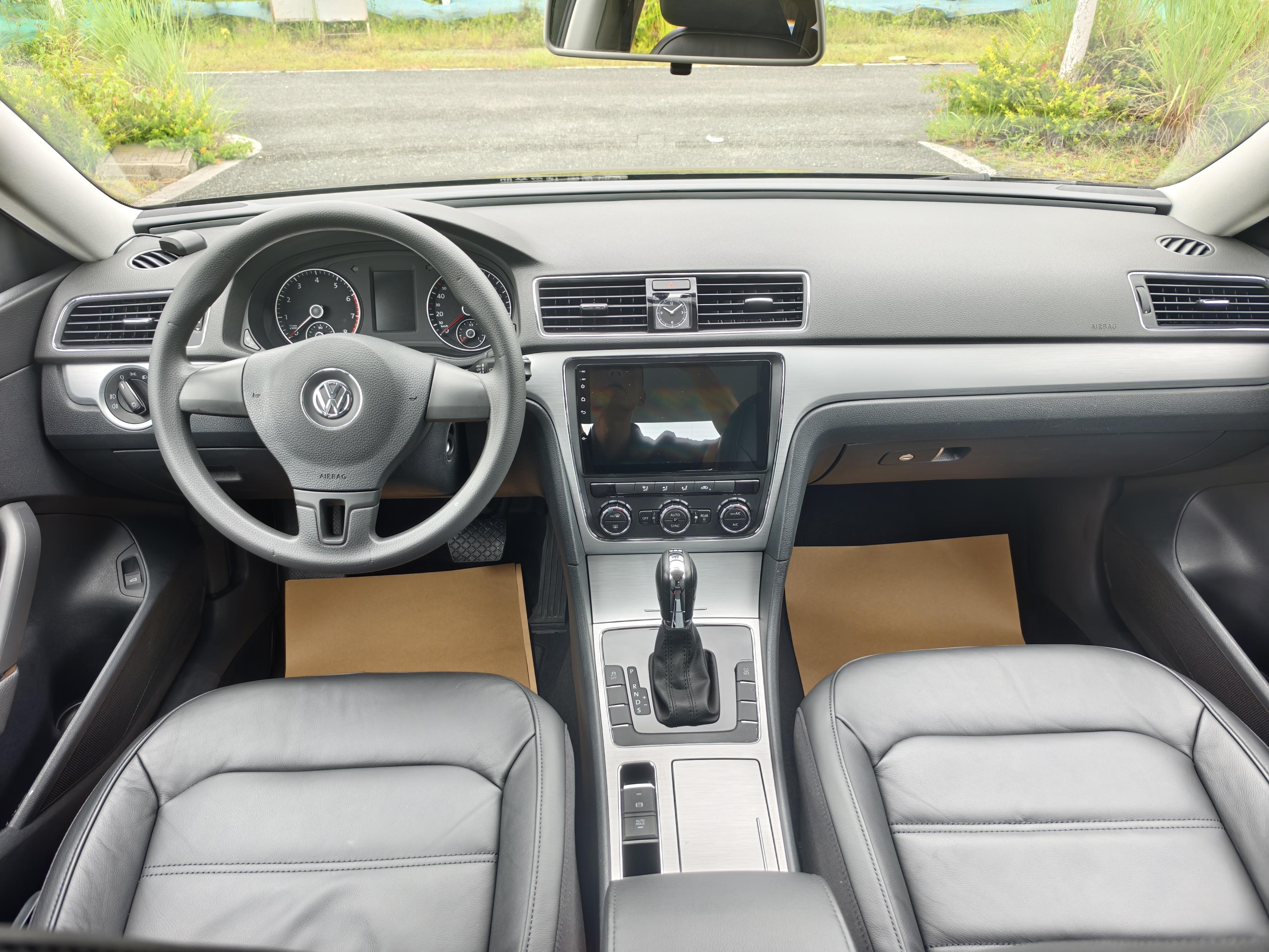 Volkswagen Passat (North America and China) 2015 thumb 8