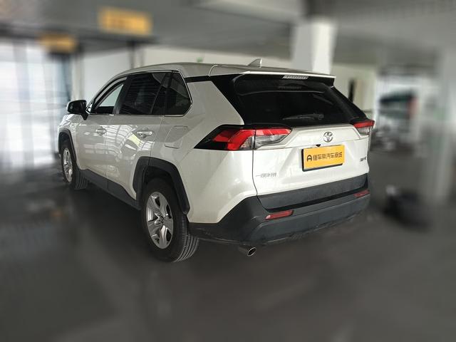 Toyota RAV4 2024 thumb 2