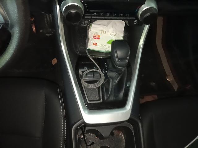 Toyota RAV4 2024 thumb 7