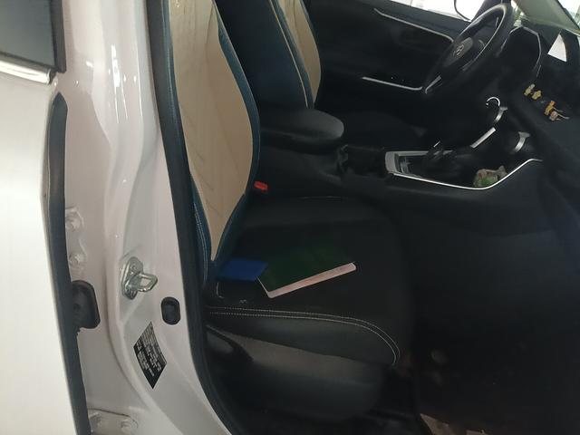 Toyota RAV4 2024 thumb 9
