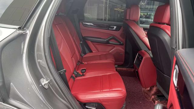 Porsche Cayenne 2019 thumb 10