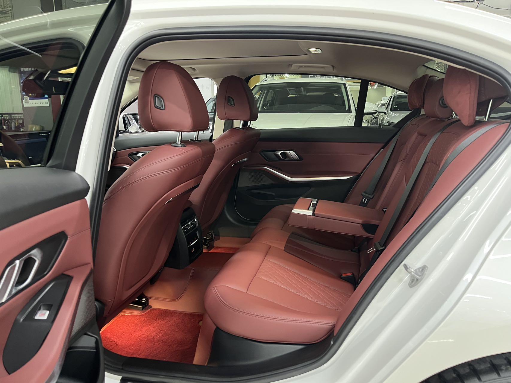 BMW 3 серии 2023 thumb 8