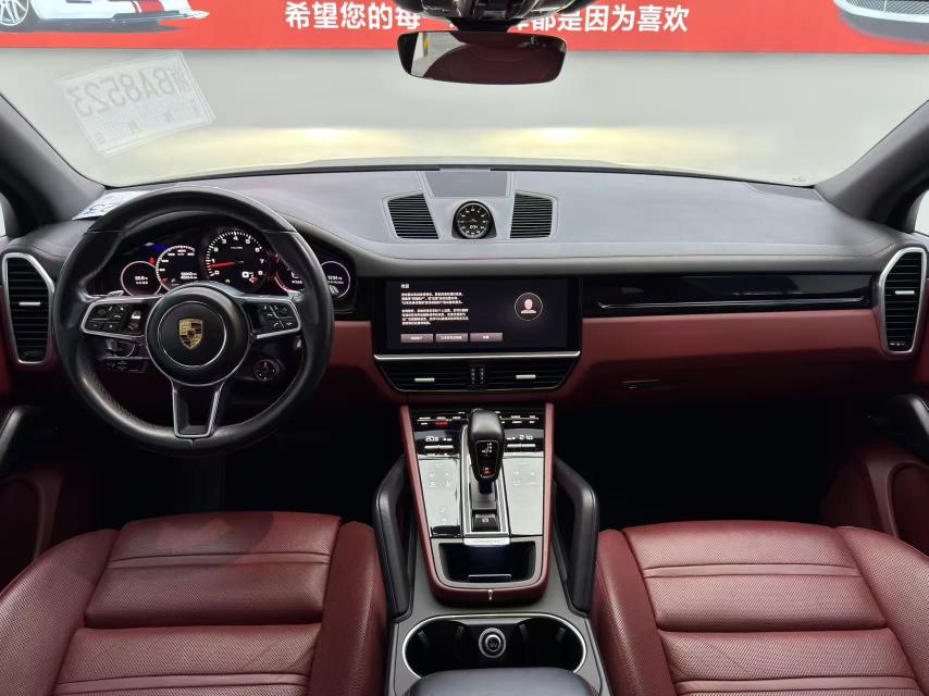 Porsche Cayenne 2022 thumb 6