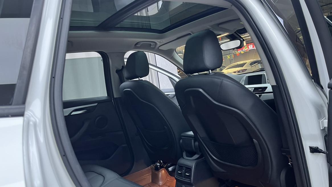 BMW X1 2018 thumb 5