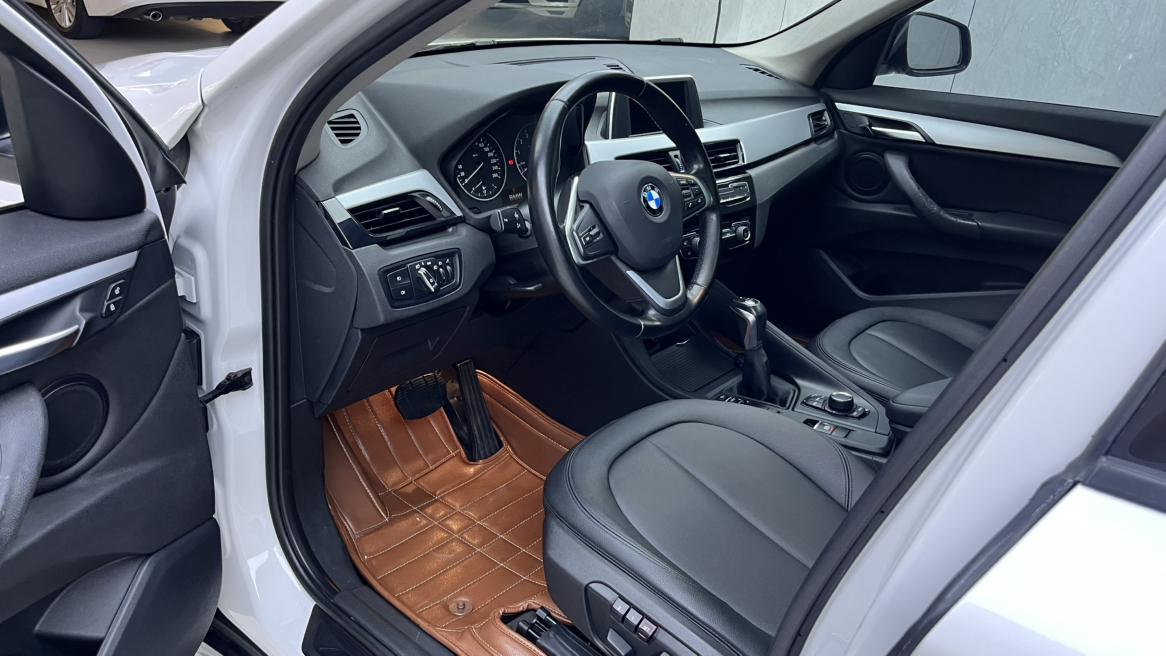 BMW X1 2018 thumb 8