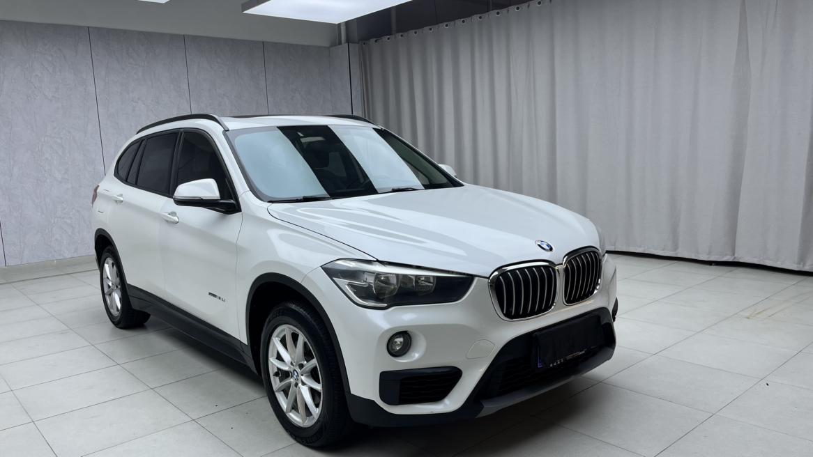 BMW X1 2018 thumb 12
