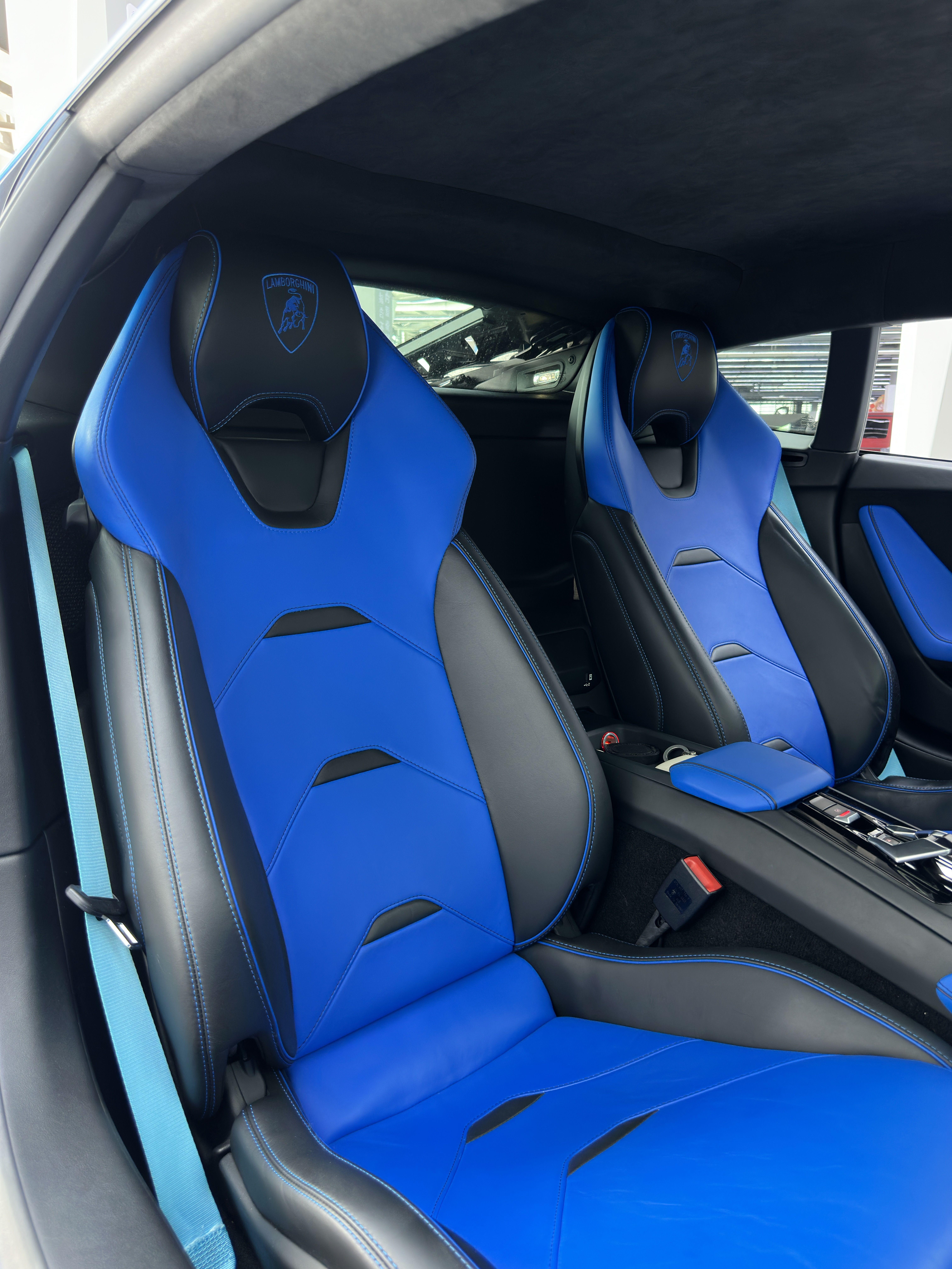 Lamborghini Huracán 2020 thumb 9
