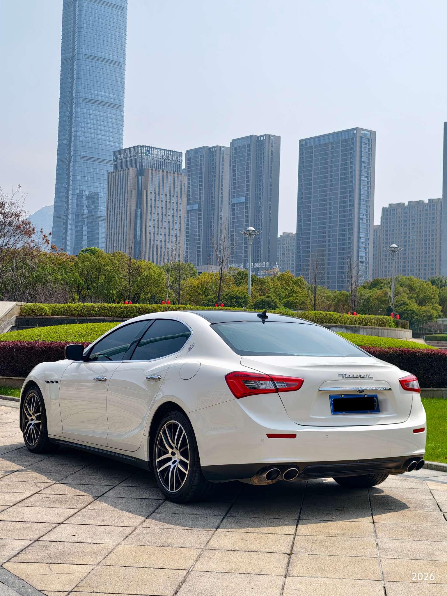 Maserati Ghibli 2014 thumb 2