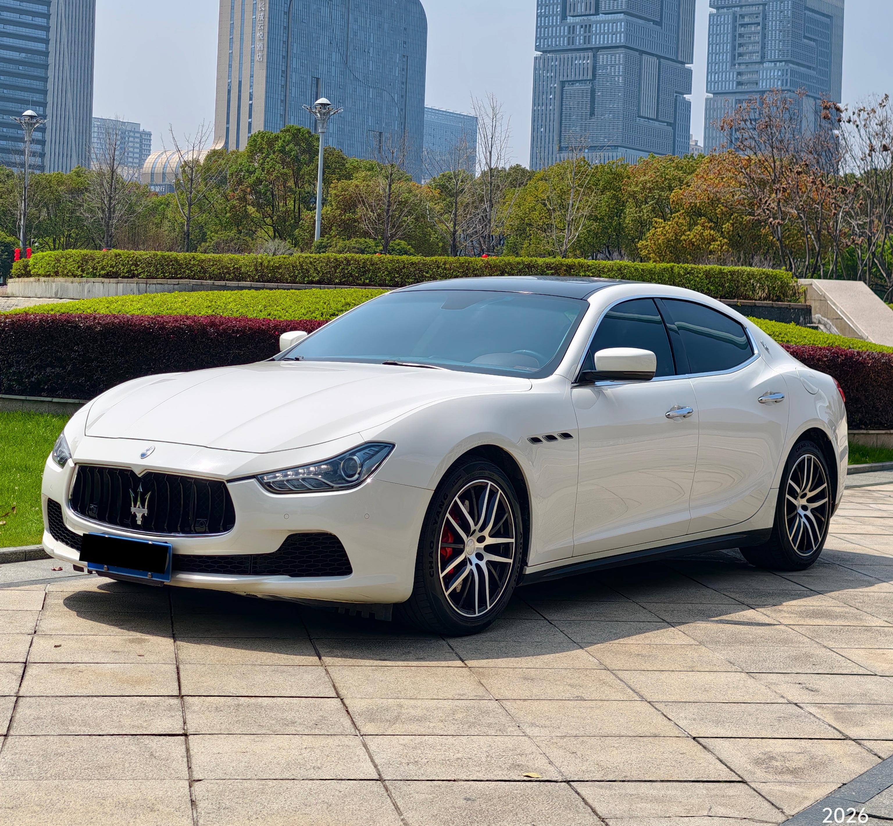 Maserati Ghibli 2014 thumb 12