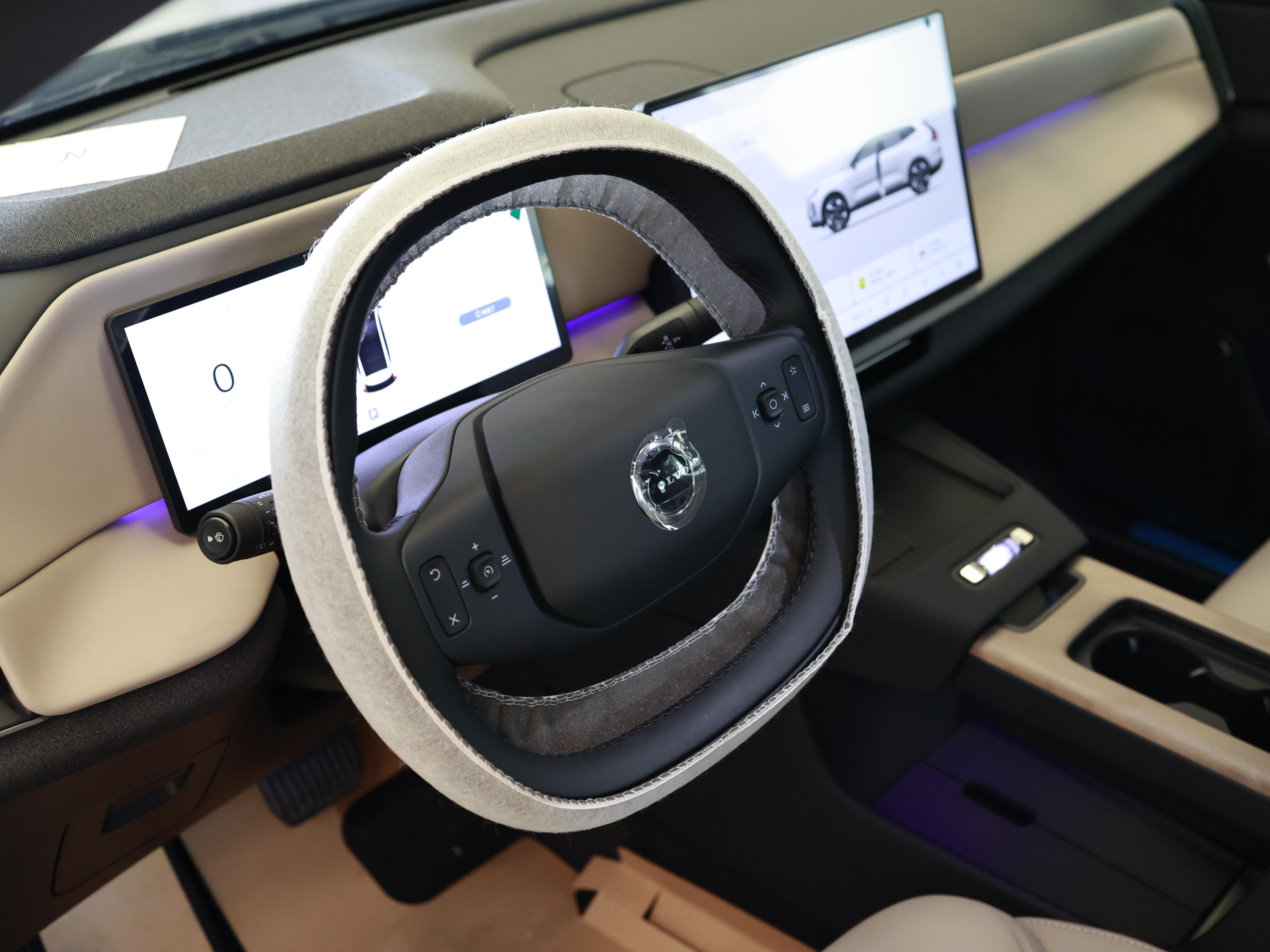 Volvo XC70 2026 thumb 7