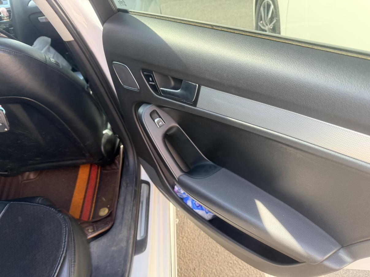 Audi A4 2016 thumb 5