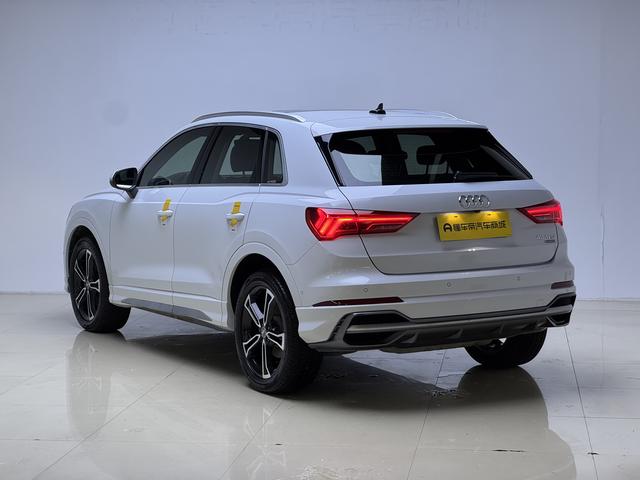 Audi Q3 2021 thumb 3