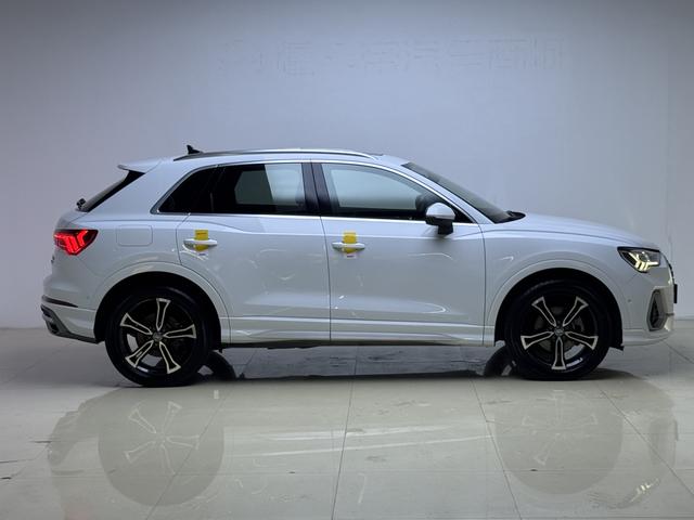Audi Q3 2021 thumb 6