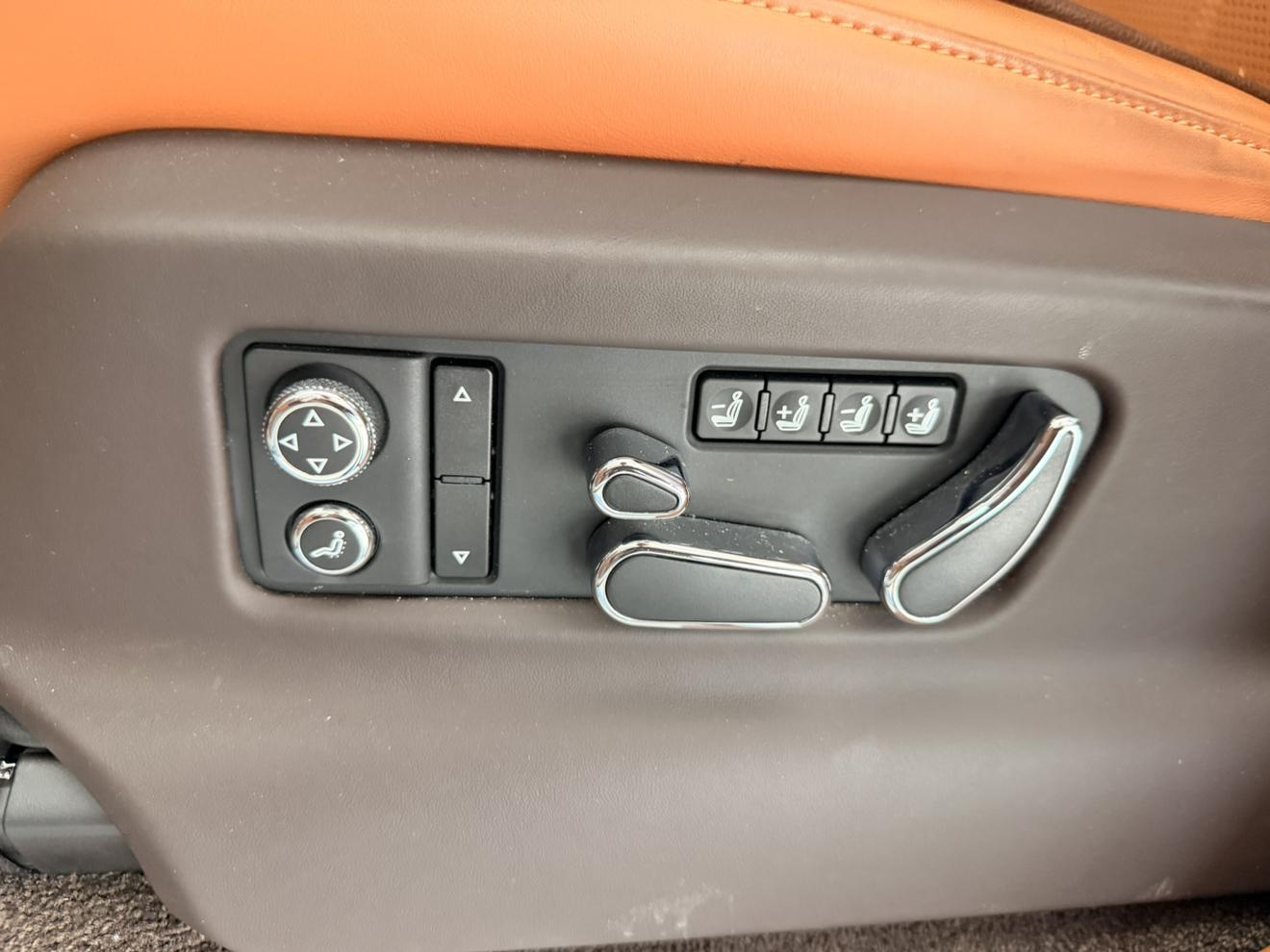 Bentley Tian Yue 2018 thumb 4