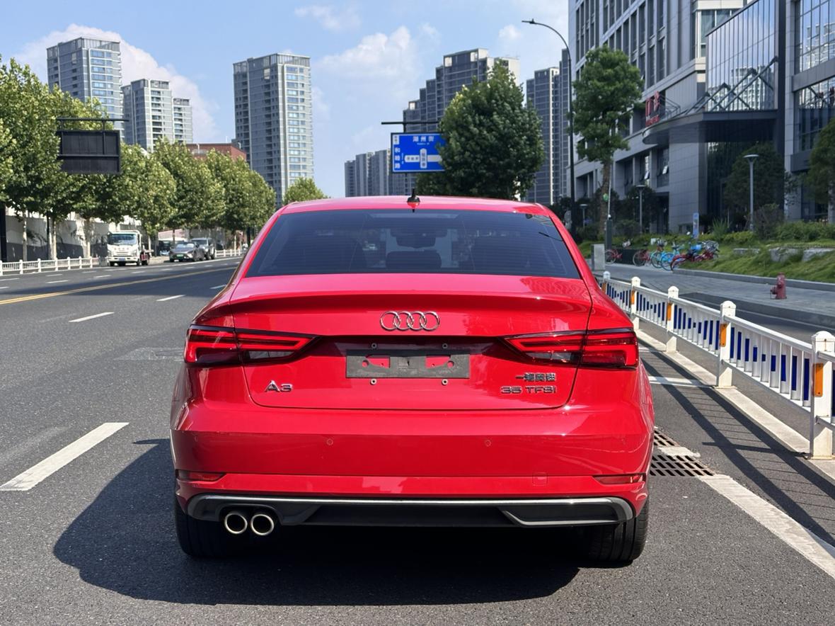 Audi A3 2020 thumb 3
