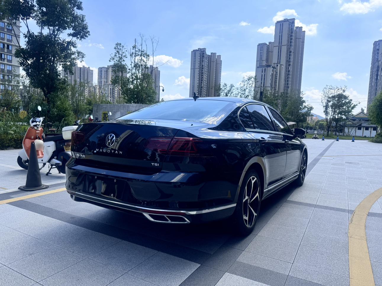 Volkswagen Magotan 2025 thumb 4