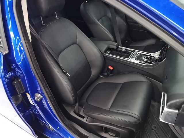 Jaguar XEL 2019 thumb 8