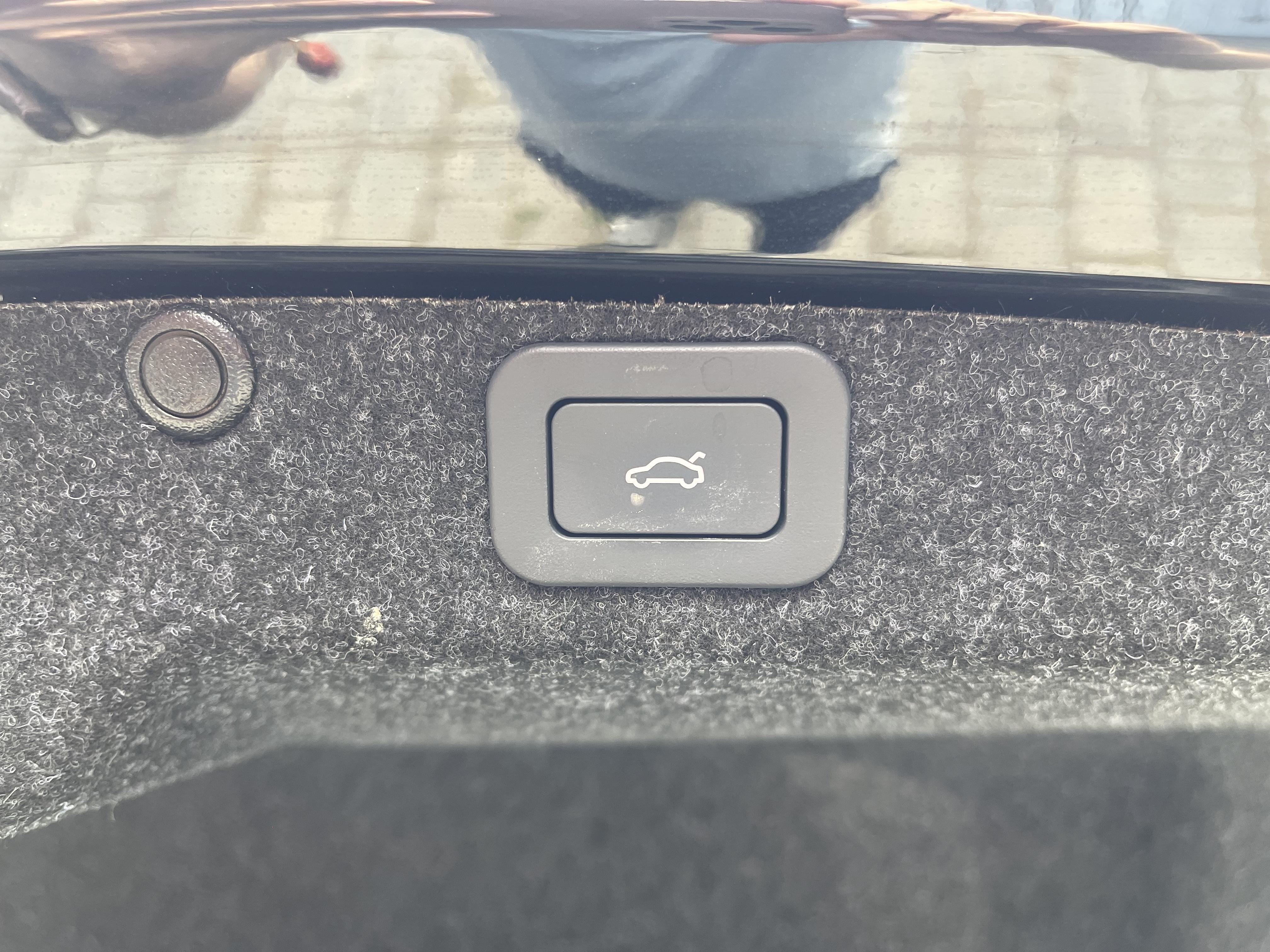 Hongqi H7 2021 thumb 9
