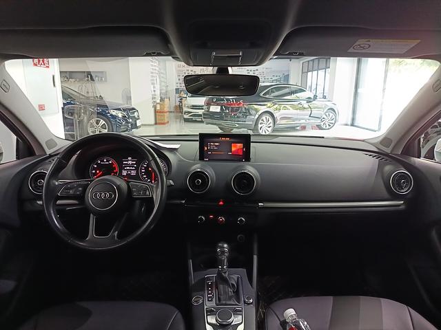 Audi A3 2020 thumb 3