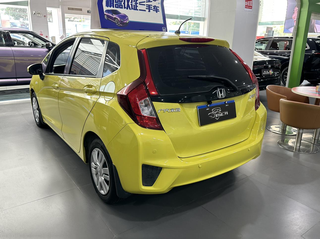 Honda Fit Shuttle 2016 thumb 2