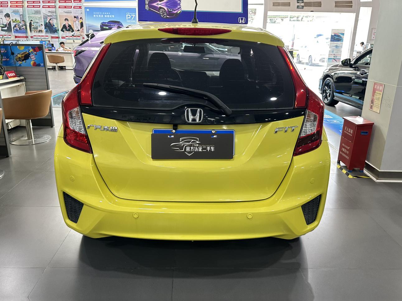 Honda Fit Shuttle 2016 thumb 3