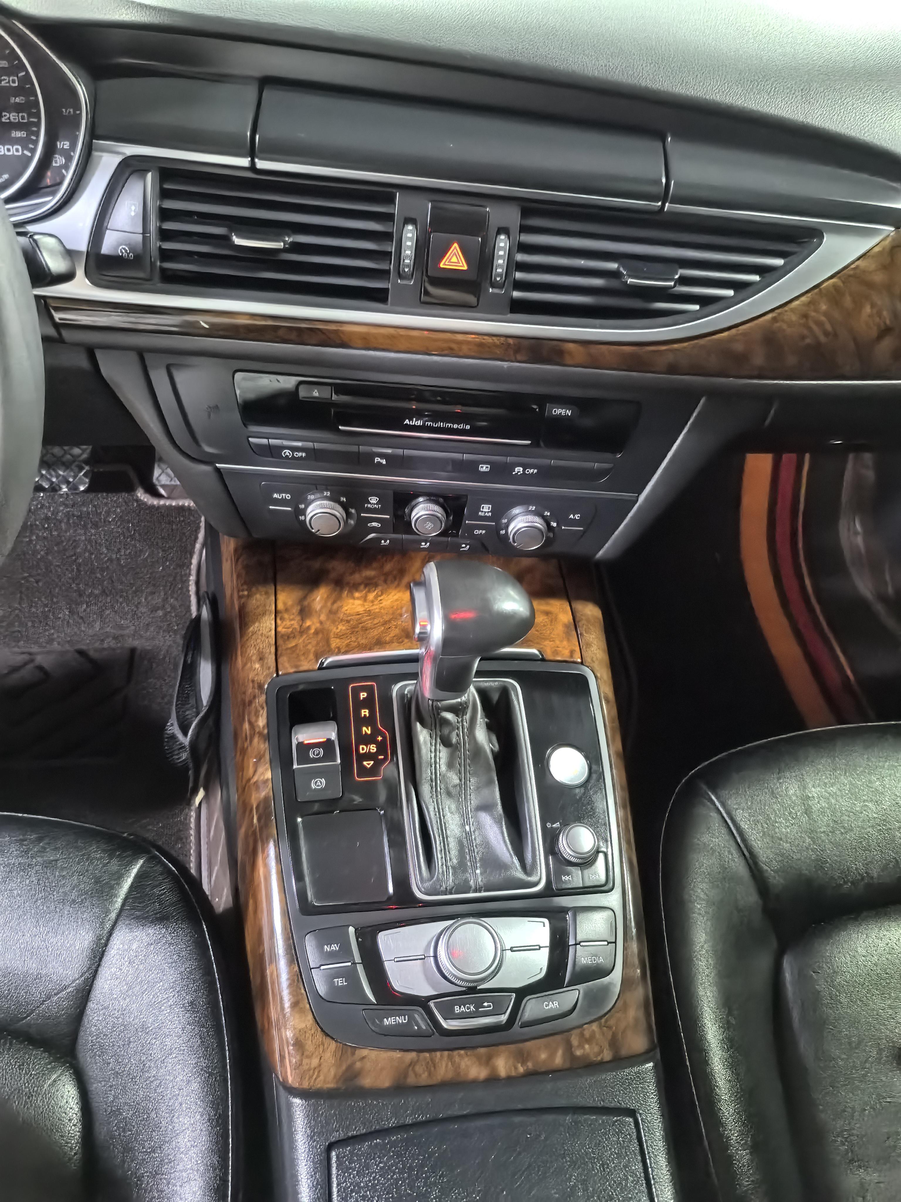Audi A6 2015 thumb 6
