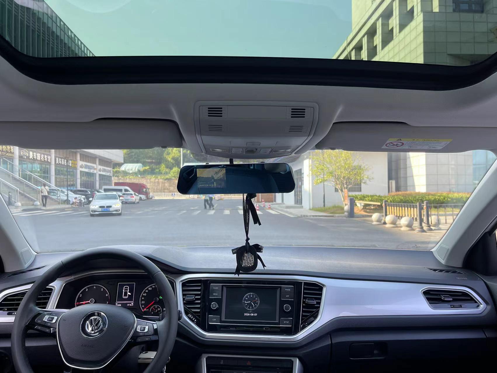 Volkswagen T-Roc 2020 thumb 6