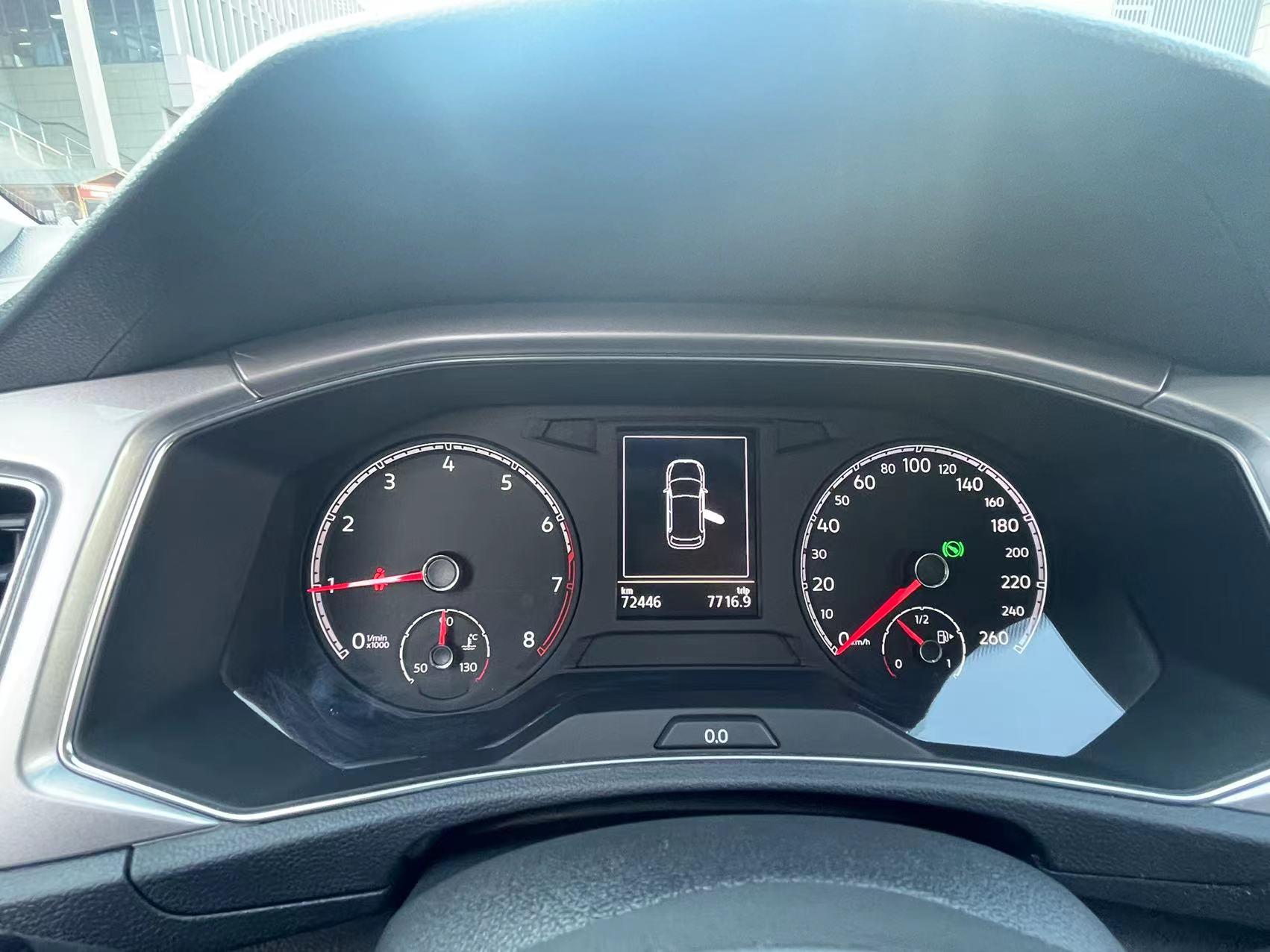 Volkswagen T-Roc 2020 thumb 8