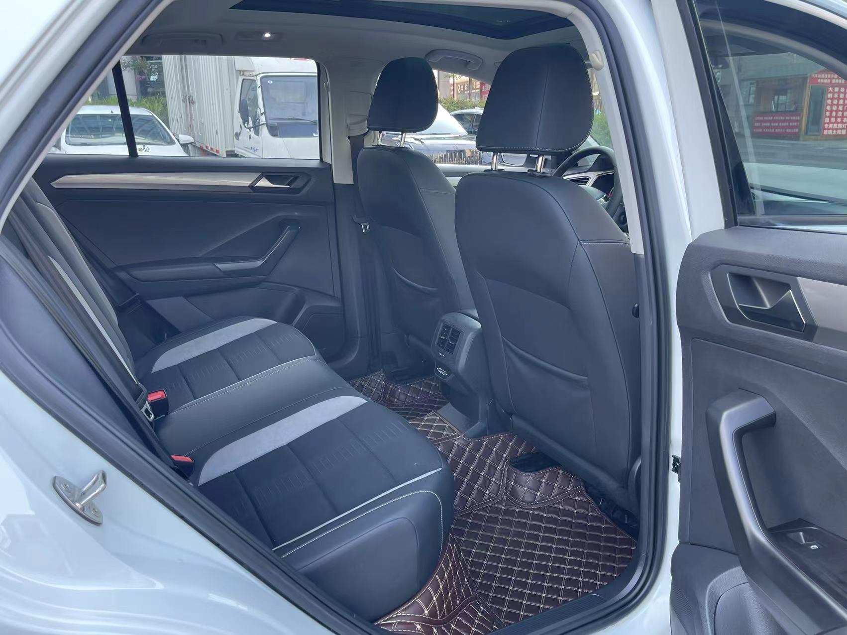 Volkswagen T-Roc 2020 thumb 12