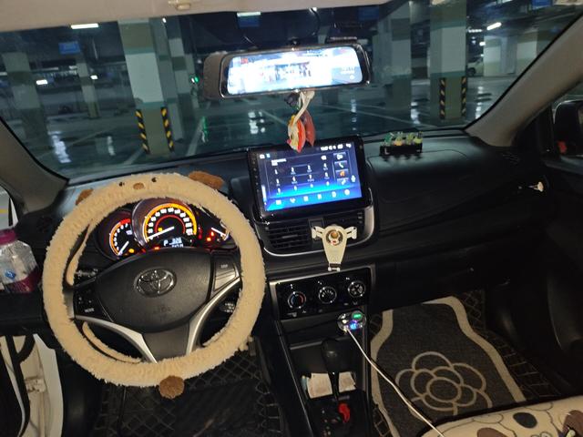 Toyota Yaris 2022 thumb 3