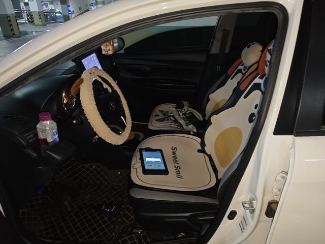 Toyota Yaris 2022 thumb 8