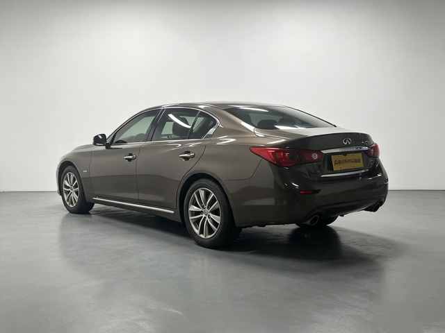 Infiniti Q50L 2015 thumb 3