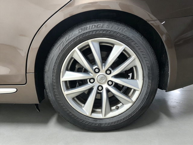 Infiniti Q50L 2015 thumb 7