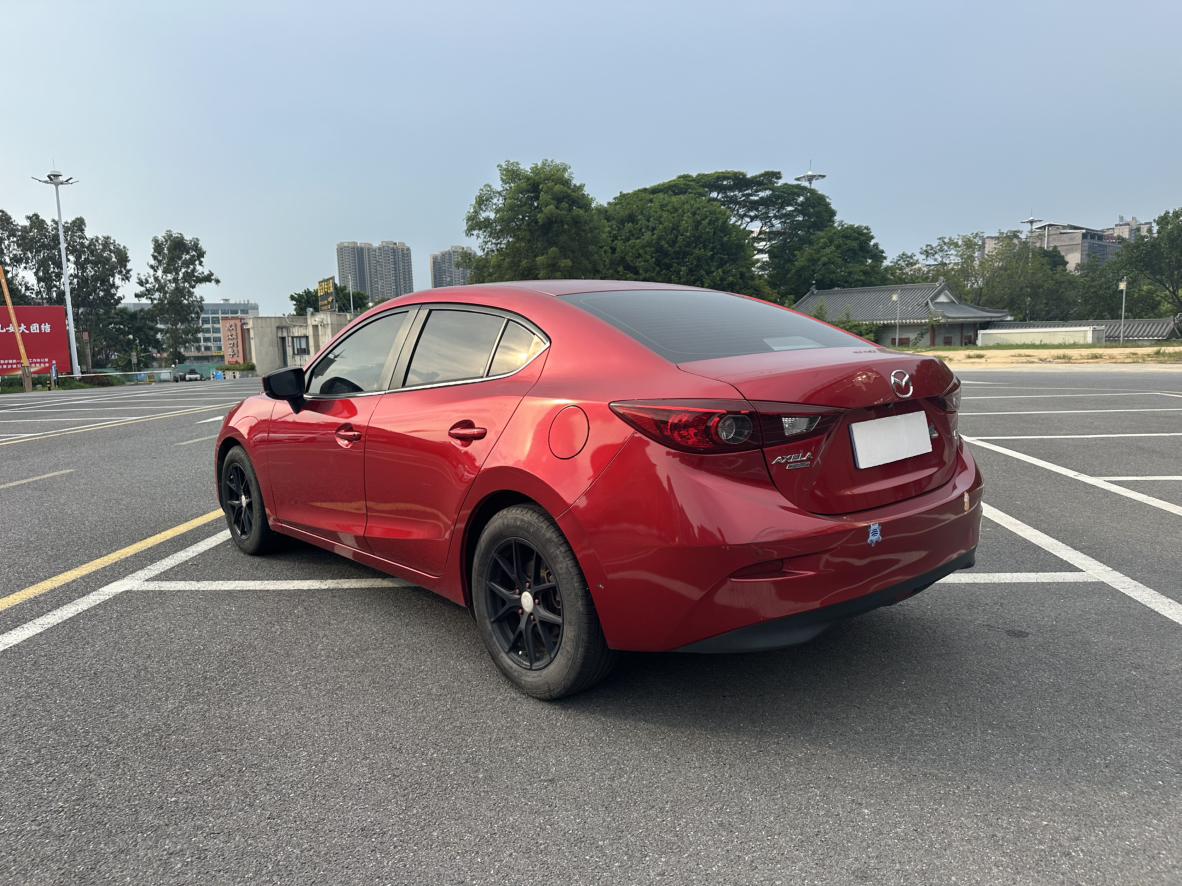 Mazda 3 2017 thumb 3