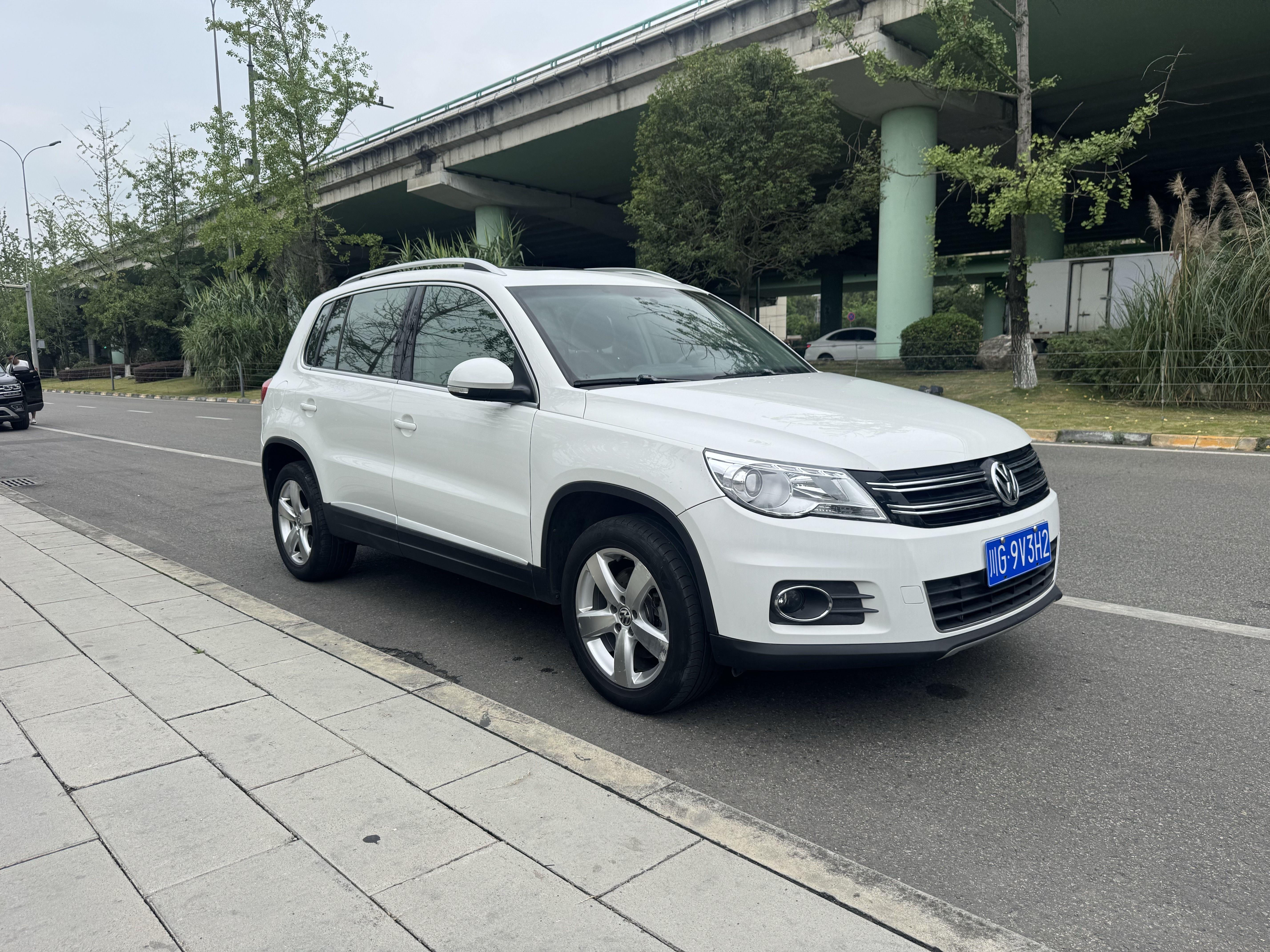 Volkswagen Tiguan 2012 thumb 10