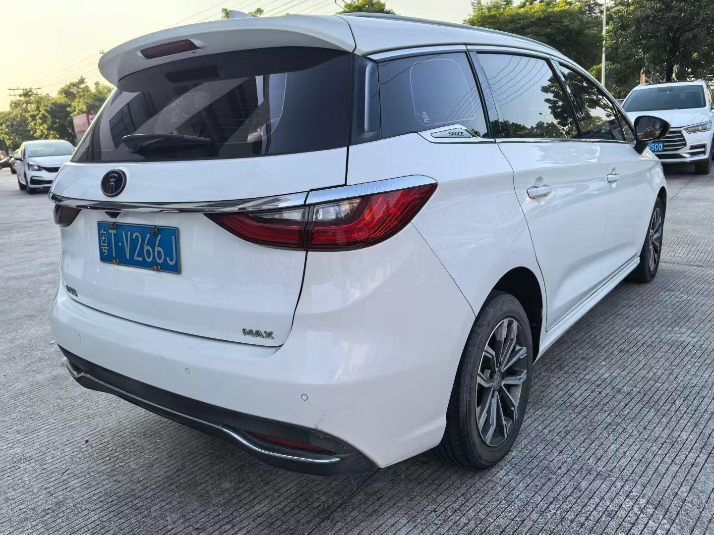 BYD Song Max 2019 thumb 4