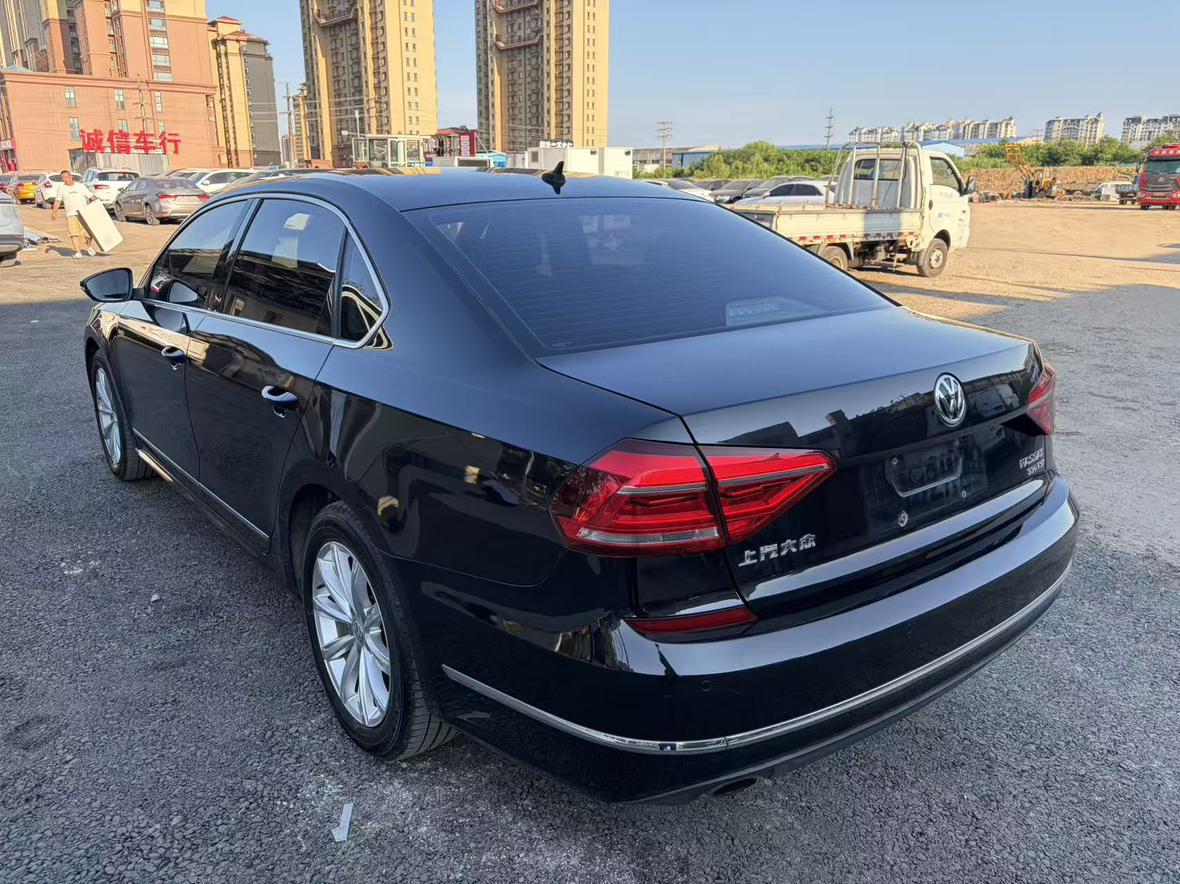 Volkswagen Passat (North America and China) 2017 thumb 11