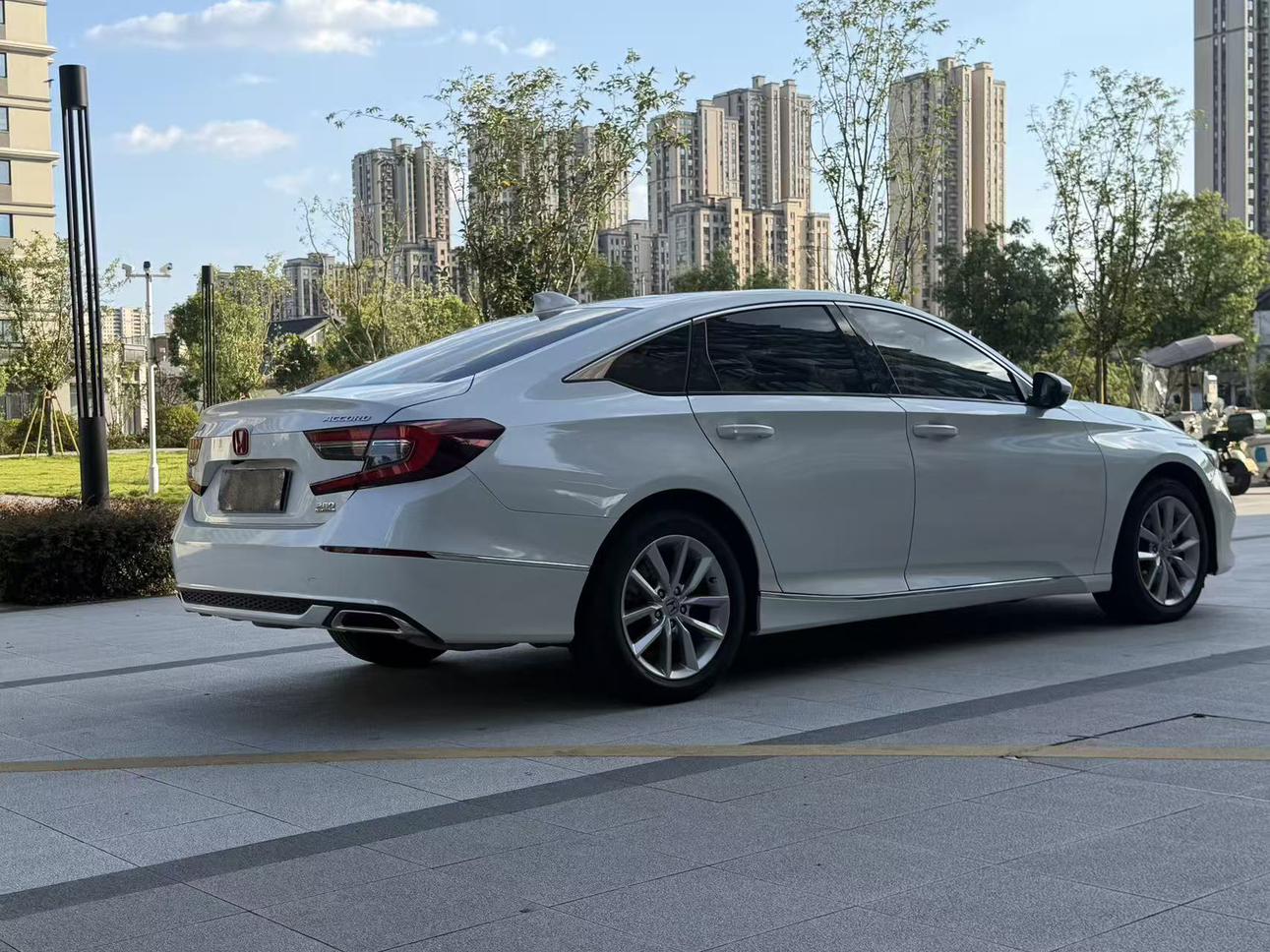 Honda Accord 2022 thumb 5