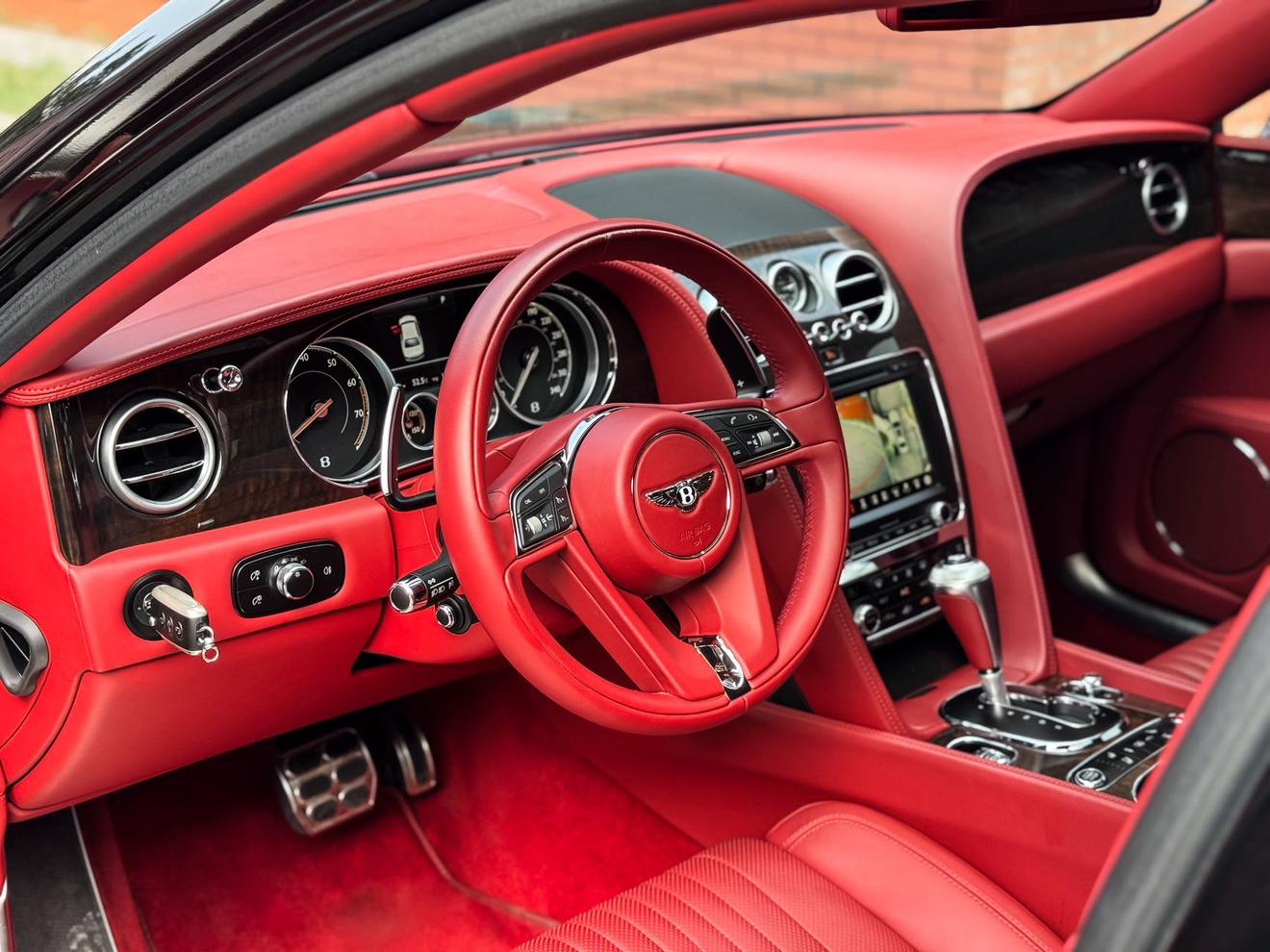 Bentley Fei Chi 2017 thumb 12